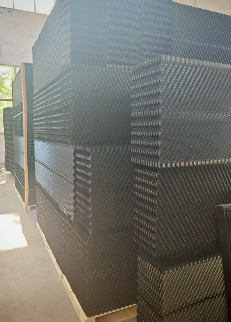 闭式冷却塔填料维修